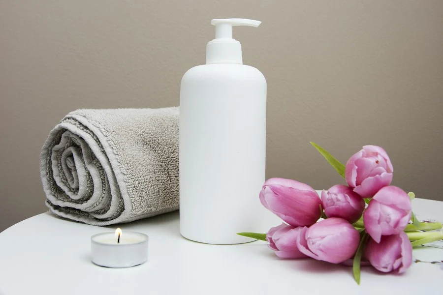 Productos y toalla en el estudio